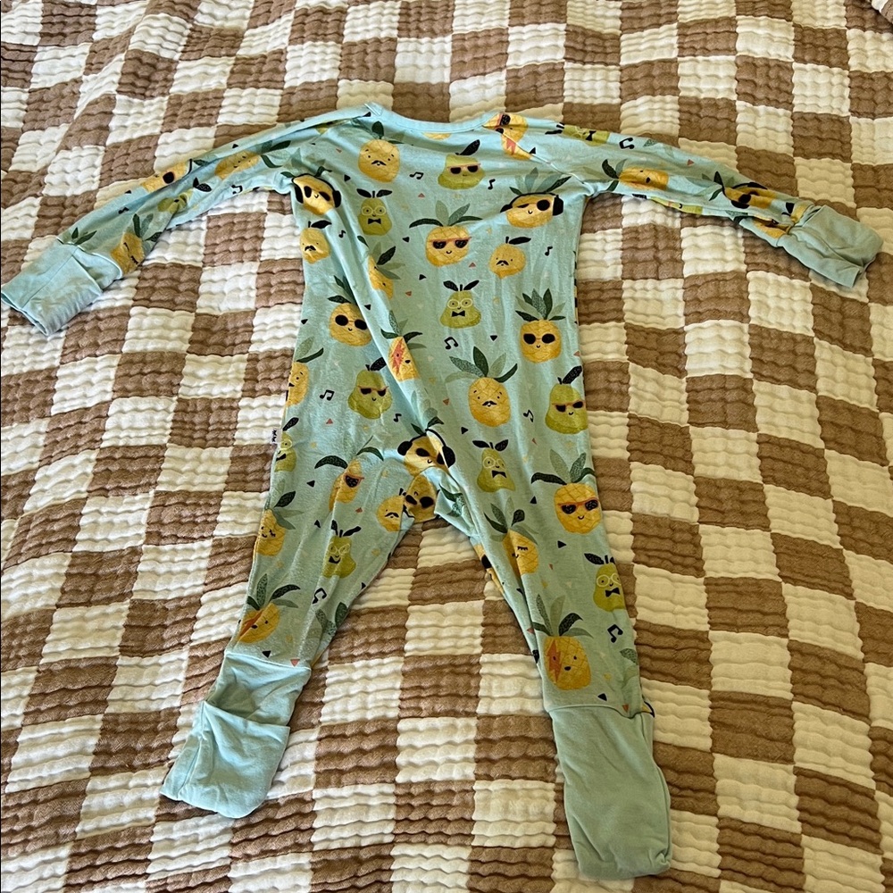 Little Sleepies Light Aqua Bamboo Zip Footed Pajamas in Pineapple Jams Sz 3-6 mo - Picture 3 of 6